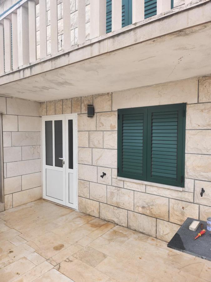 H&D Apartment Sumartin Εξωτερικό φωτογραφία